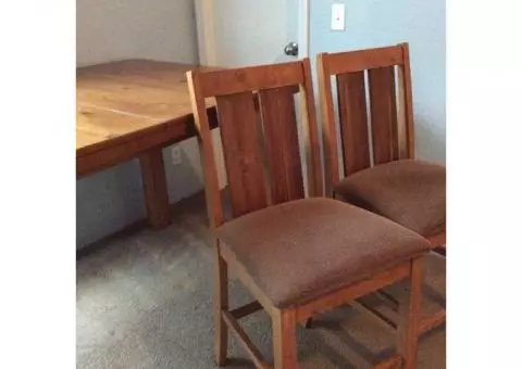 Wood Dining Room Table and 4 Chairs